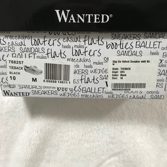 Wanted Slip On Black Velvet Women's Sneaker Size 10M - Picture 4 of 10